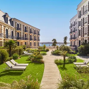 Hotell Barriere Le Grand