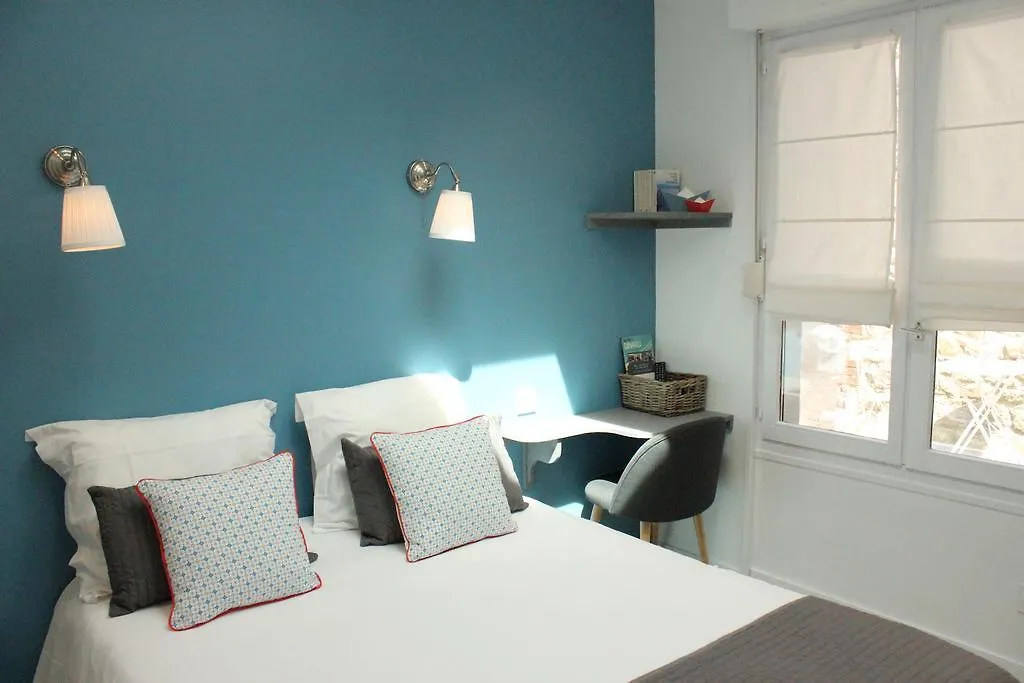 Hotel Saint-Michel Dinard 2*,